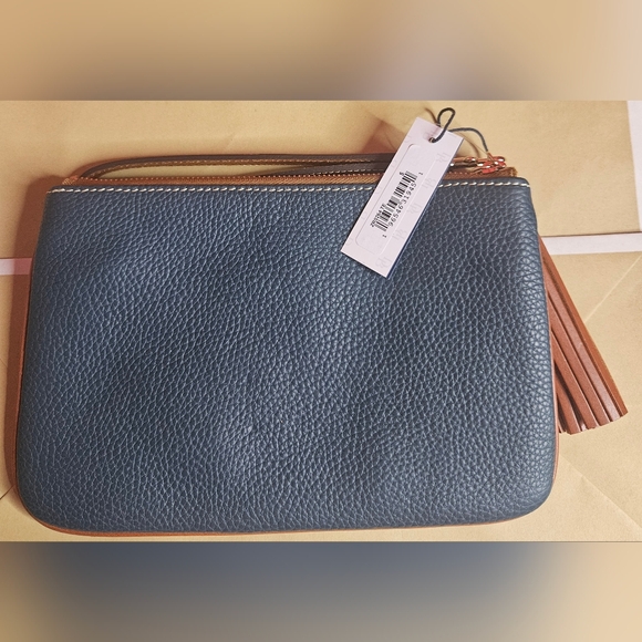 NWT Dooney & Bourke Pebble Grain Carrington Wristlet  ZR0264 Teal - Picture 2 of 4